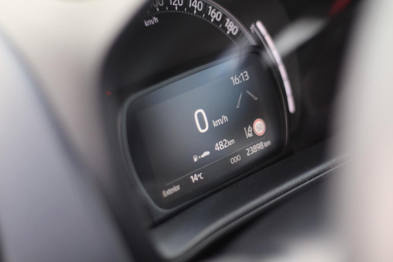 Toyota Aygo X CROSS 1.0 ACTIVE LOOK | GAMMA IN PRONTA CONSEGNA