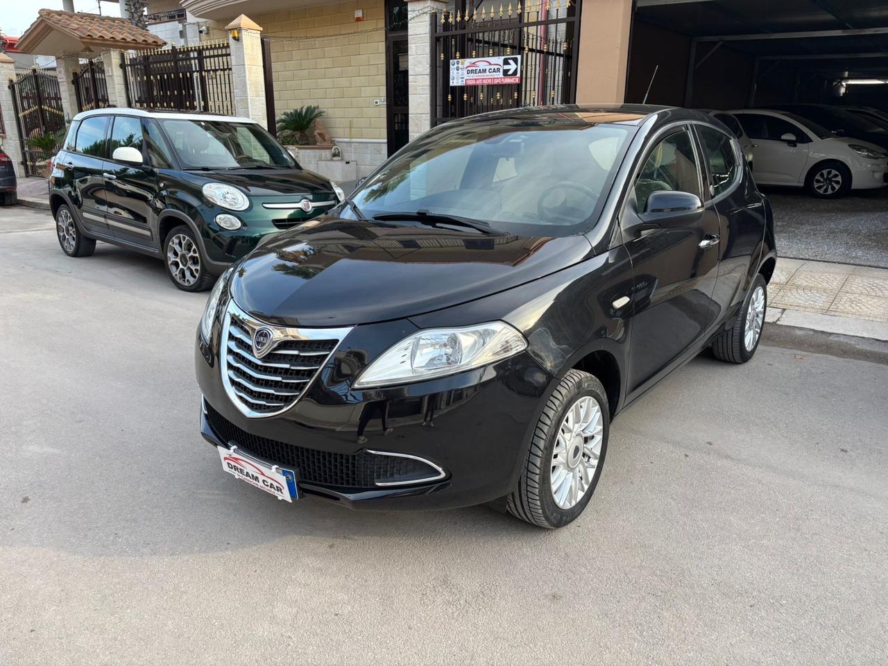 Lancia Ypsilon 1.2 69 CV 5 porte GPL Ecochic Platinum