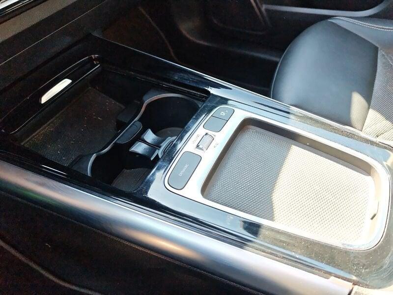 Mercedes-Benz GLA GLA 180 d Progressive Advanced