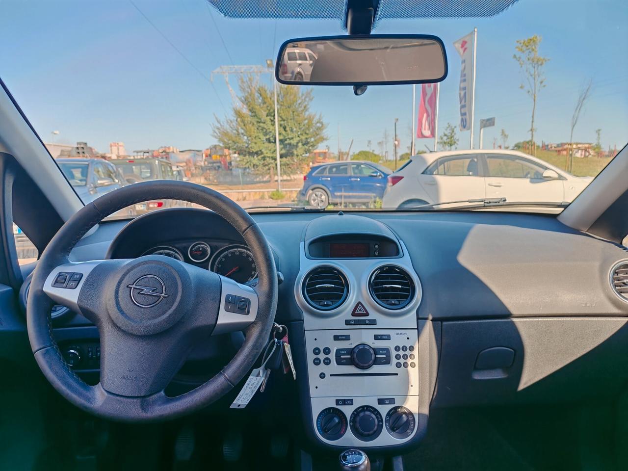 Opel Corsa 1.2 5 porte Sport