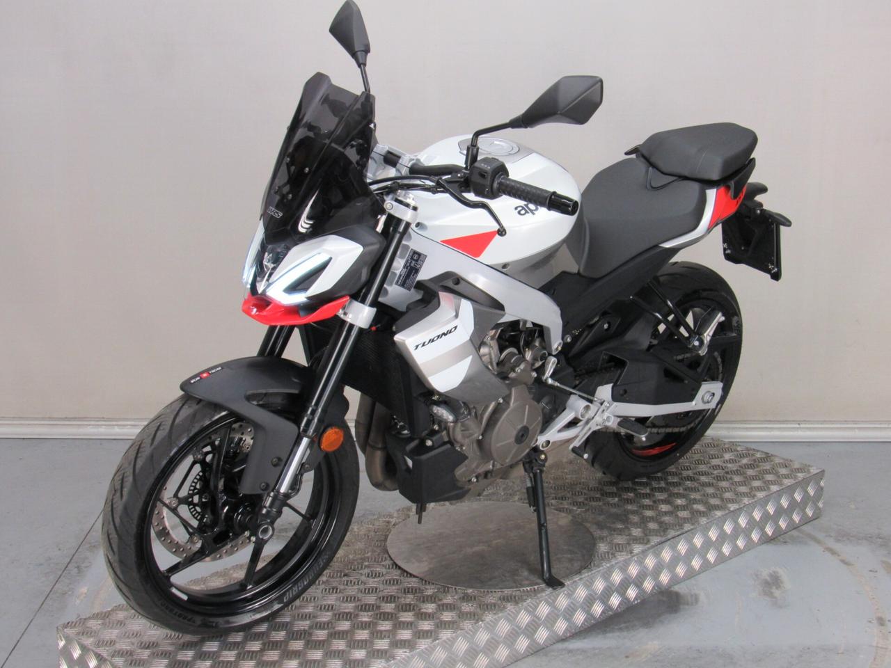 Aprilia Tuono 457 ABS 35 KW PATENTE A2