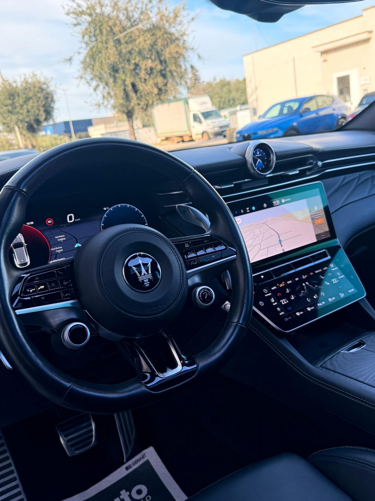 Maserati Grecale MHEV BENZINA/ELETTRICA 330 CV Modena TETTO APRIBILE,TELECAMERA 360,APPLE CARPLAY,NAVI