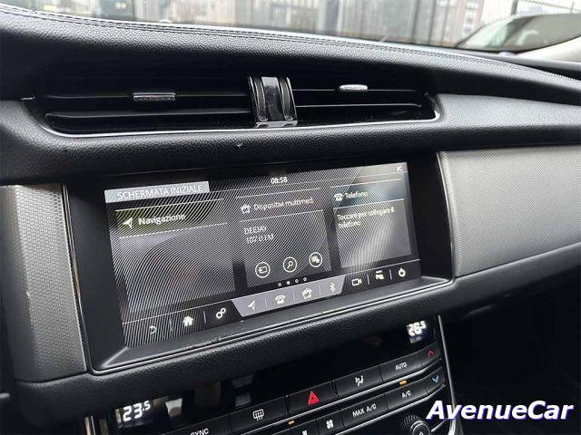 JAGUAR XF 2.0 d Pure BERLINA AUTOMATICA TELECAMERA IVA ESP