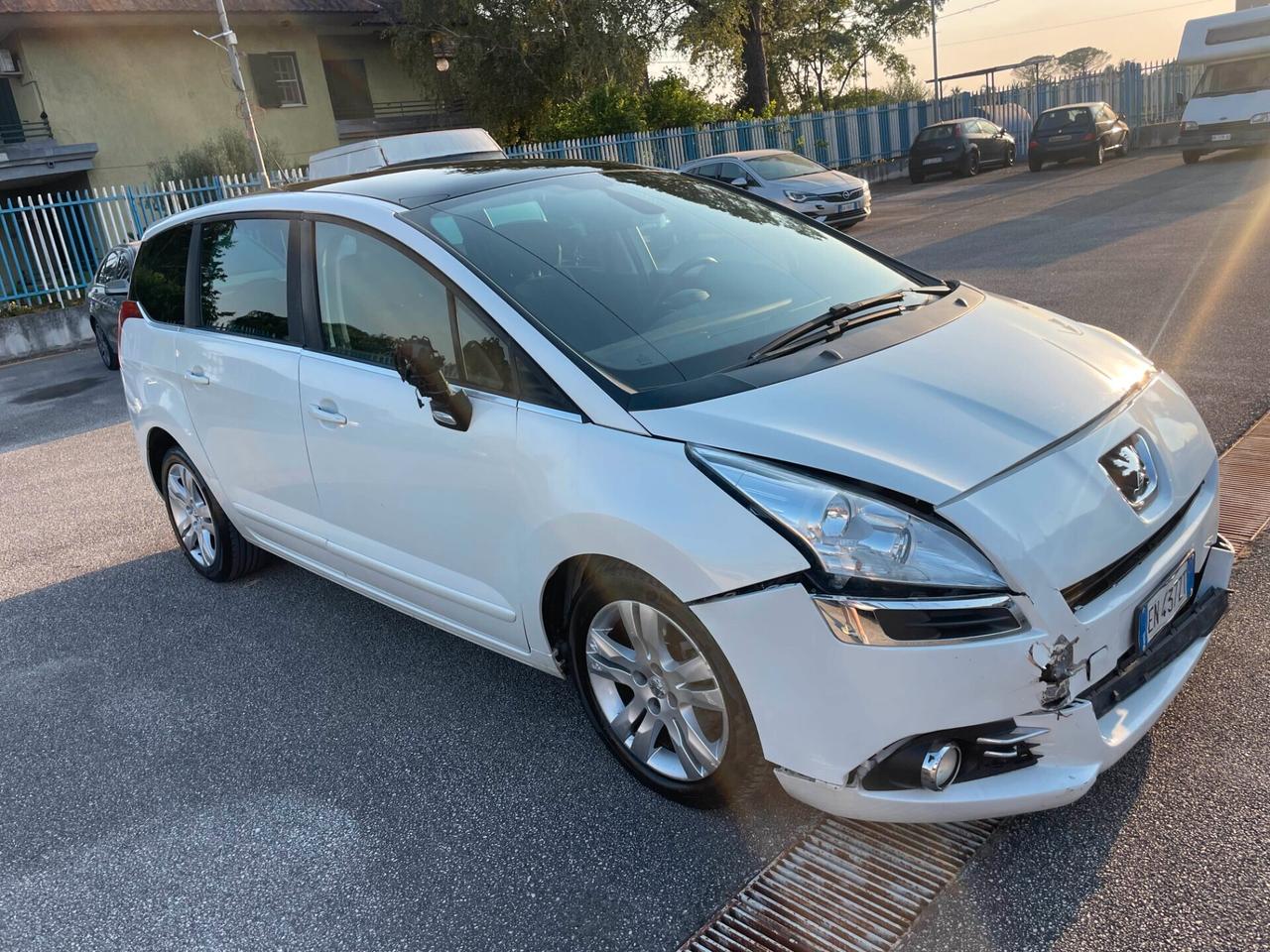 Peugeot 5008 2.0 HDi 163CV aut. Allure