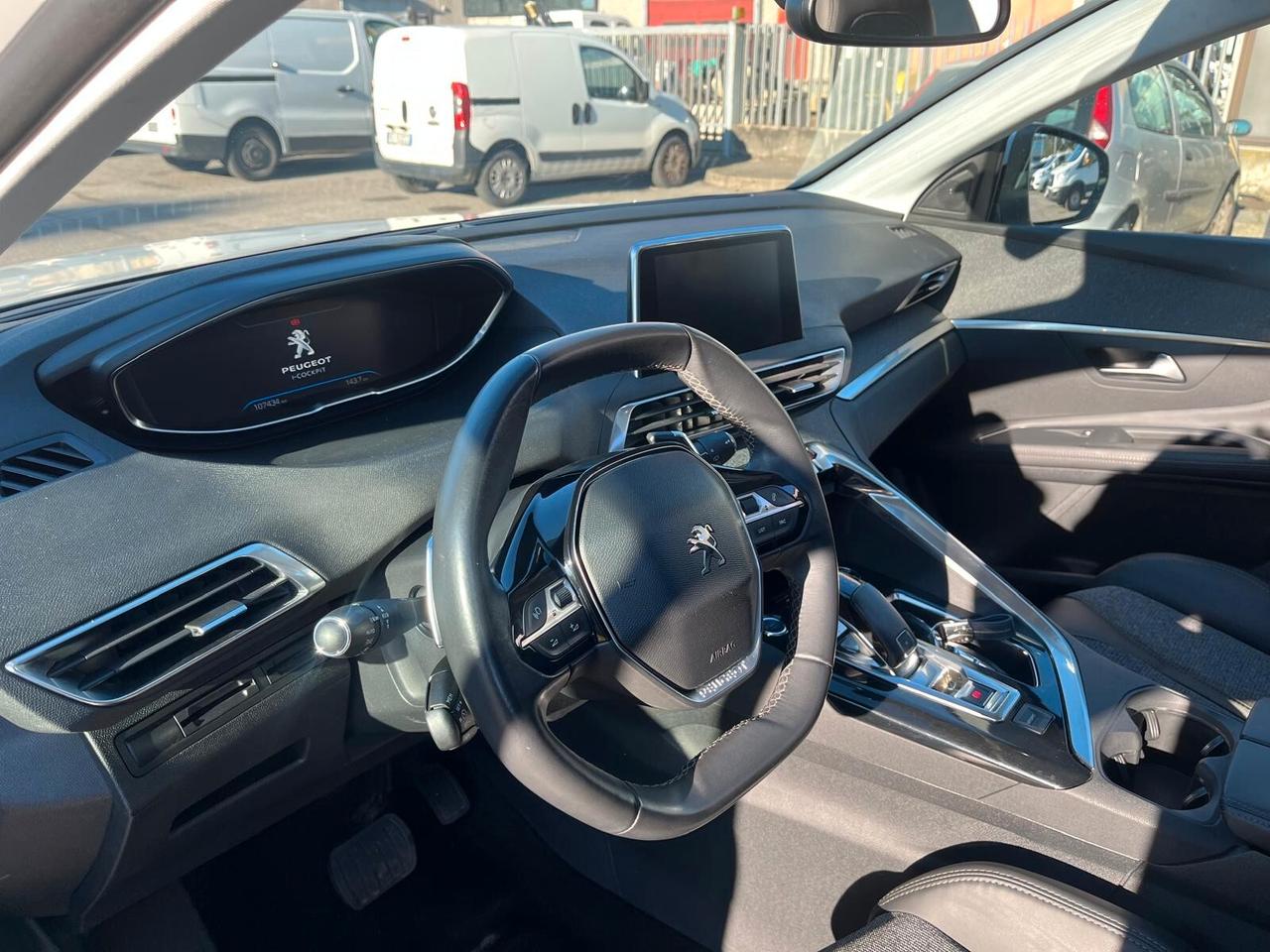 Peugeot 3008 BlueHDi 120 EAT6 S&S Allure