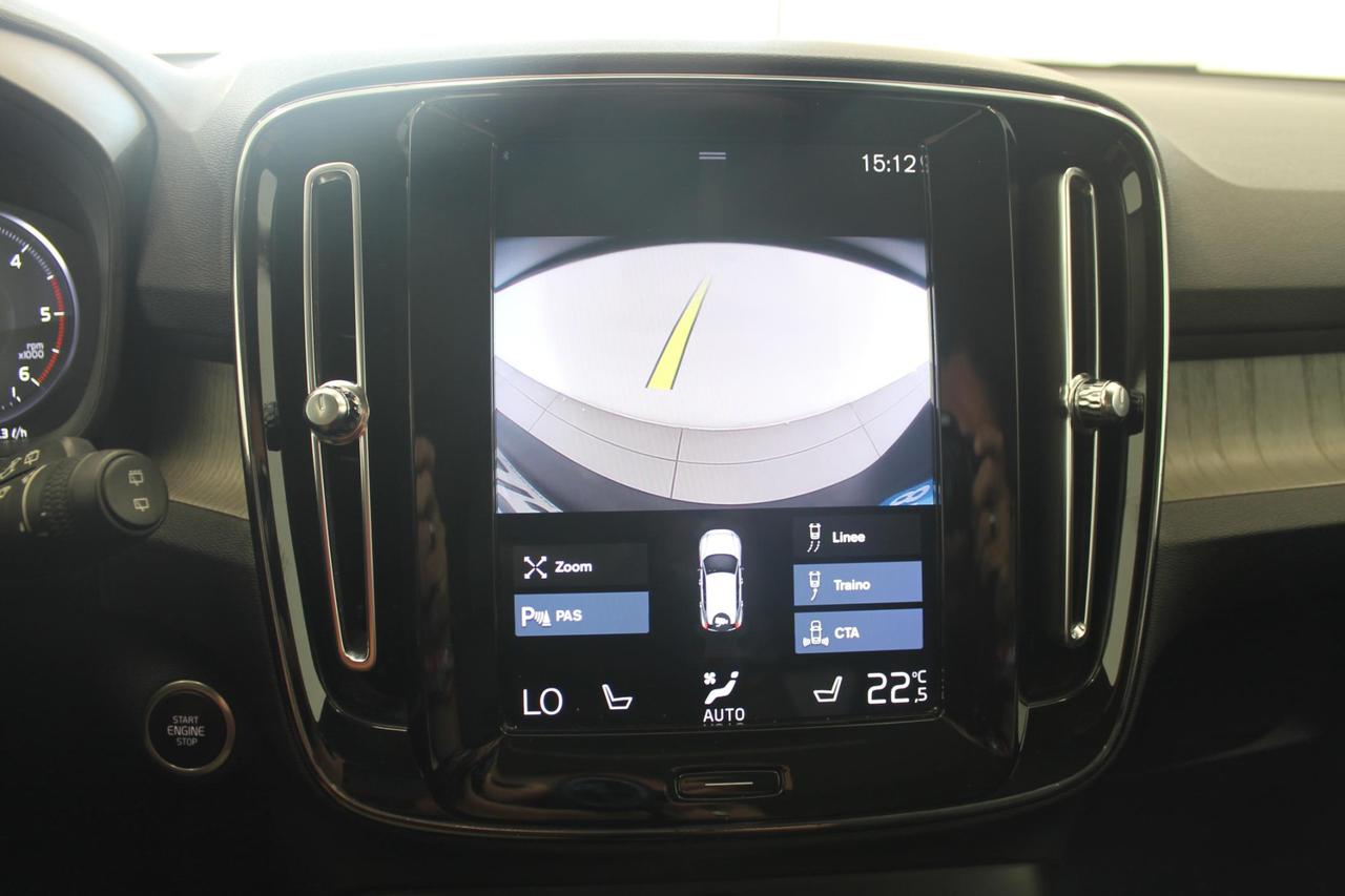 Volvo XC40 2.0 D3 Inscription Geartronic TETTO