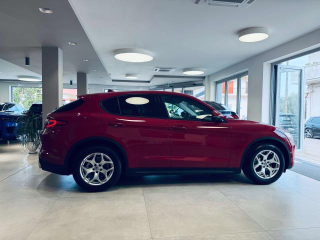 Alfa Romeo Stelvio 2.2 t rwd 160cv auto