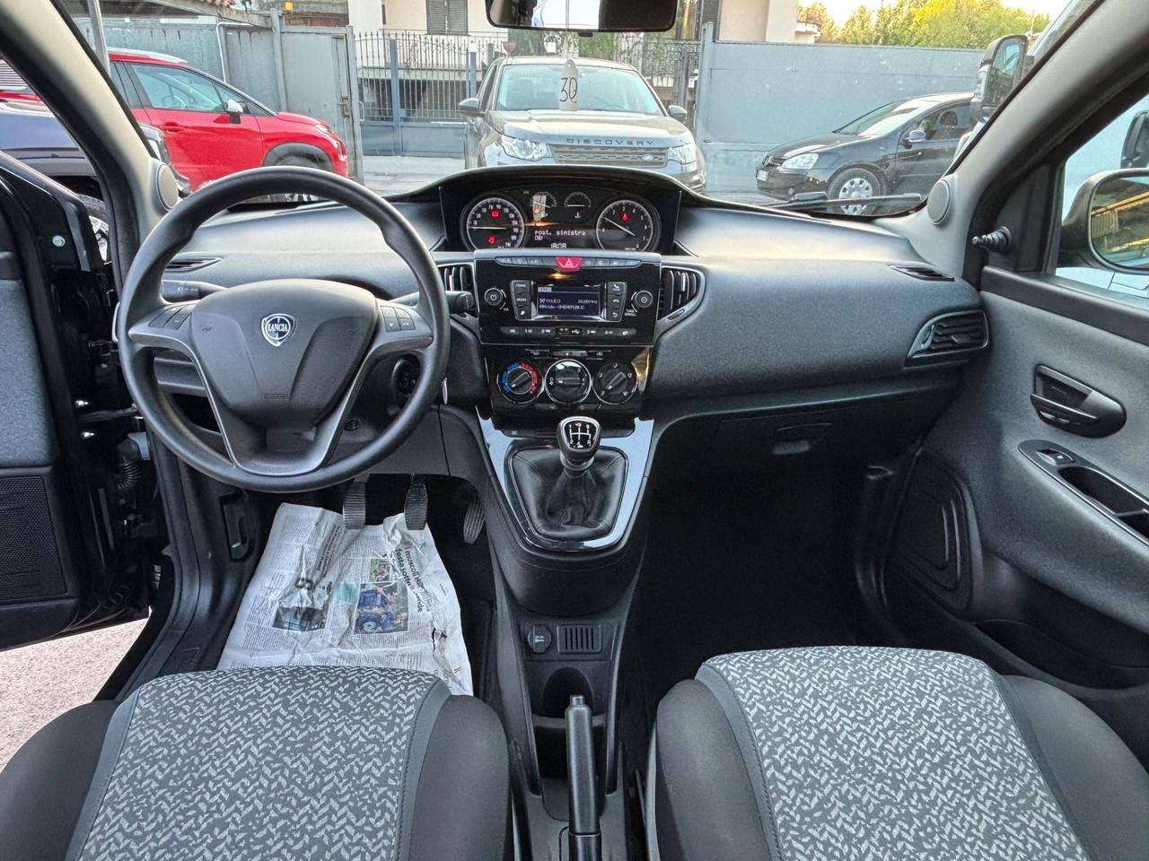 Lancia Ypsilon 1.2 69 CV 5 porte S&S Gold