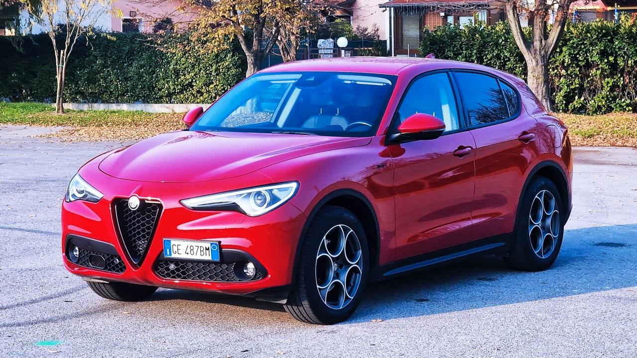 Alfa Romeo Stelvio 2.2 Turbodiesel 190 CV AT8 Q4 Sprint