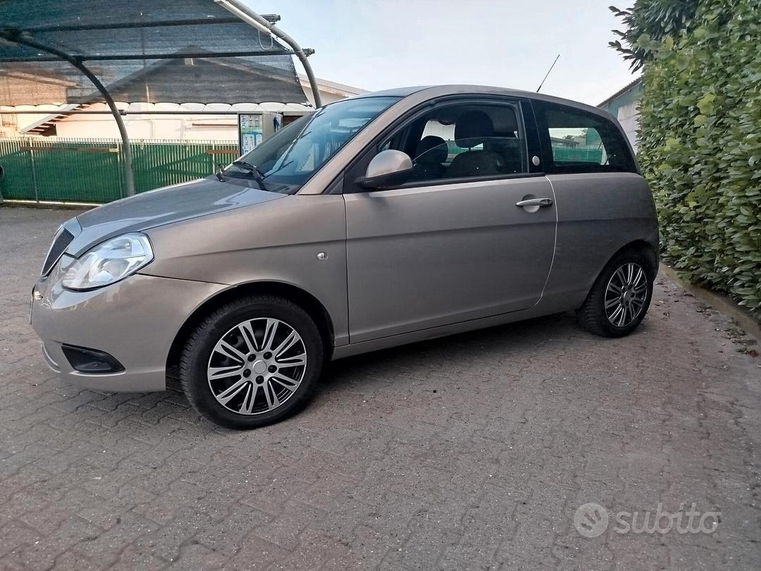 Lancia Ypsilon 1.4 Oro Ecochic GPL
