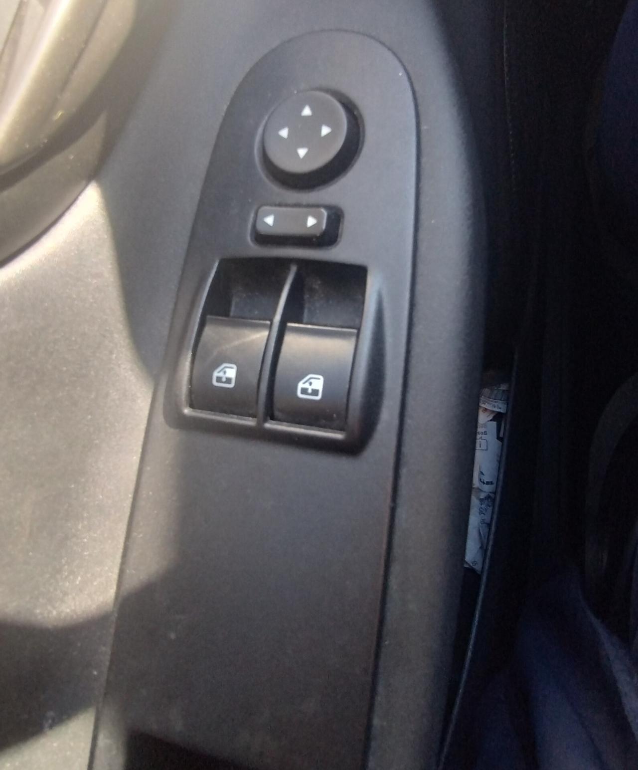 Lancia Ypsilon 1.2 69 CV 5 porte GPL Ecochic Gold