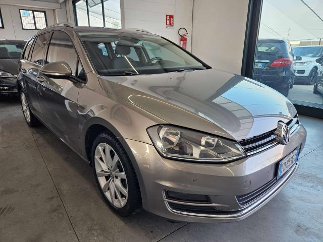 Volkswagen Golf Variant 1.6 tdi Comfortline Business 110cv automatico/neopotentati