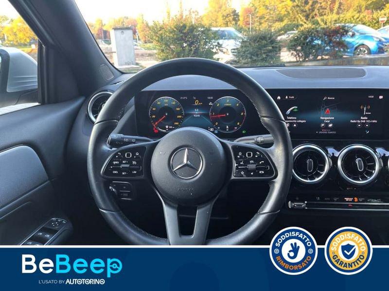 Mercedes-Benz GLA 200 D SPORT AUTO