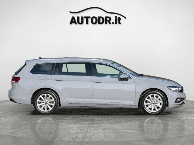 VOLKSWAGEN Passat Variant 2.0 TDI EVO DSG Business Fari LED, Navi, Ambient