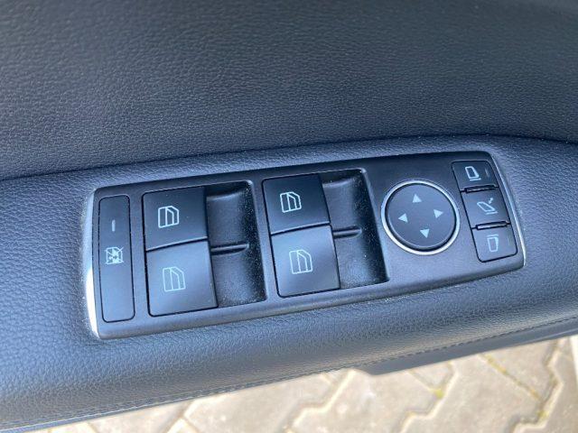 MERCEDES-BENZ E 220 CDI Coupé BlueEFFICIENCY Avantgarde