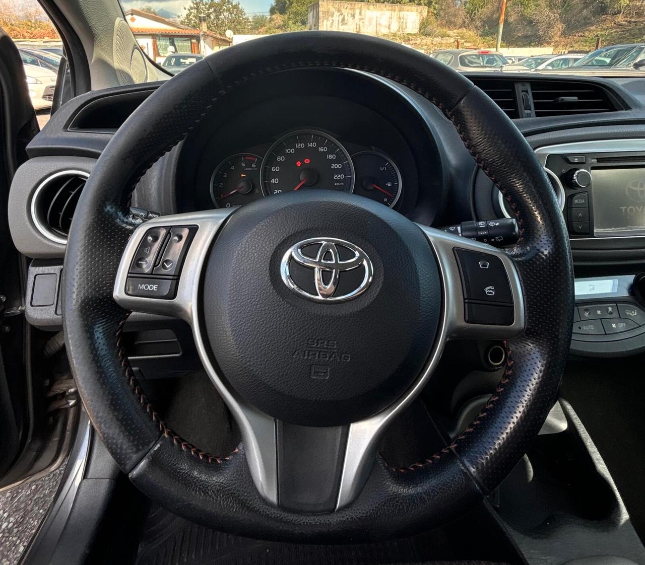 Yaris 1.4 D-4D 5 porte Lounge