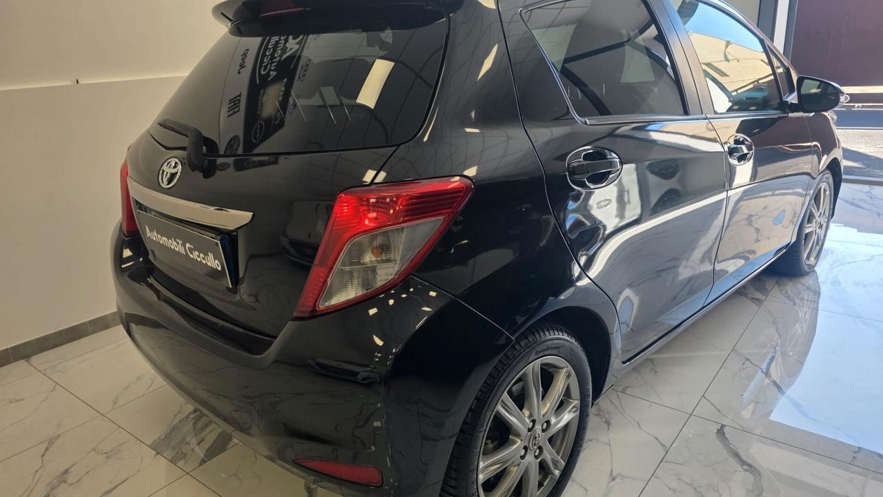 Toyota Yaris 1.4 D-4D 5 porte Lounge