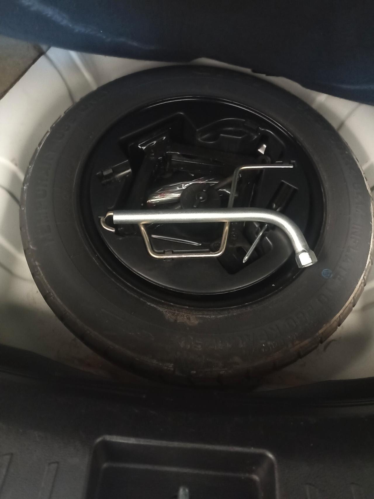 Lancia Ypsilon 1.2 69 CV 5 porte S&S Gold