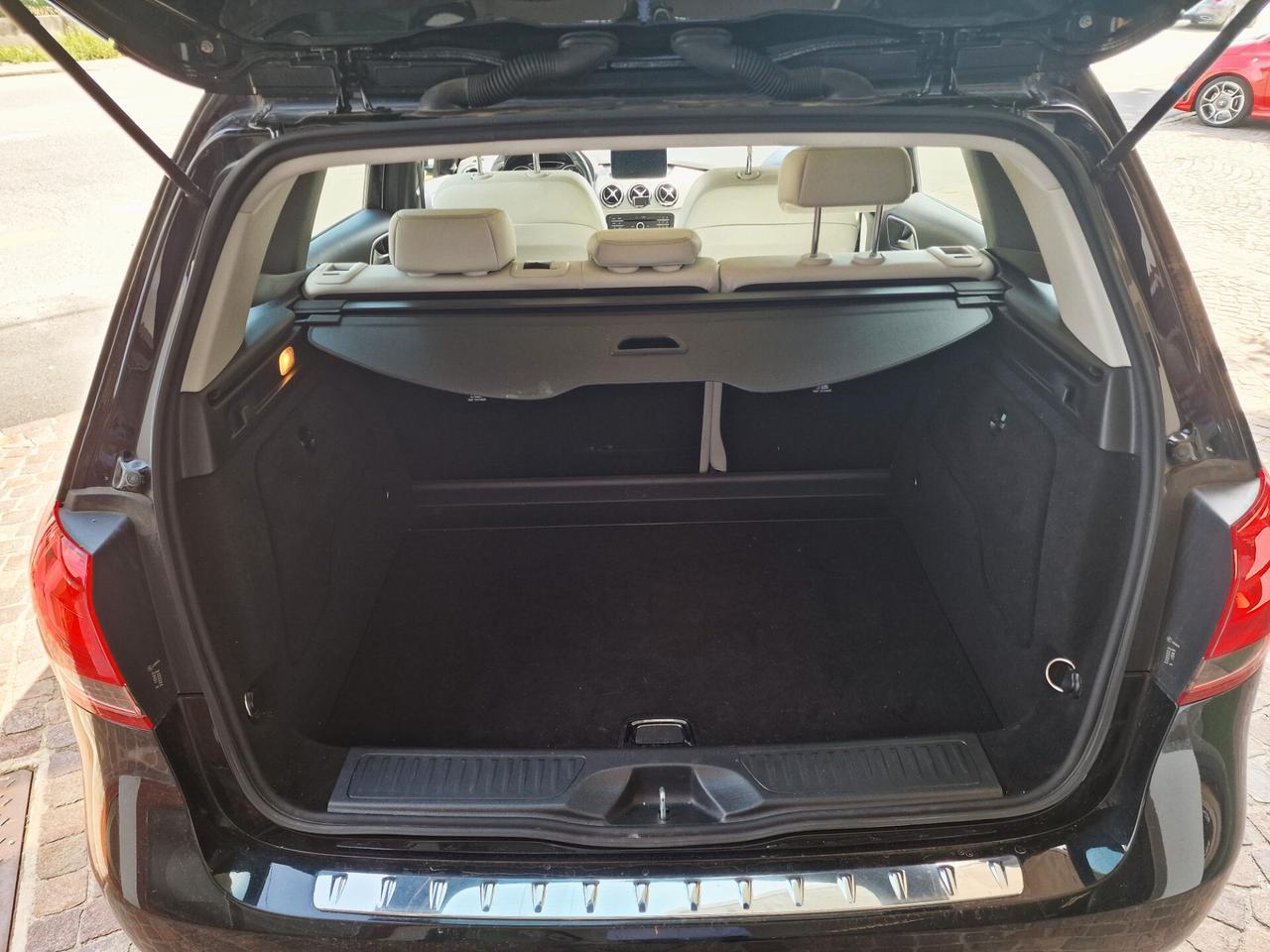Mercedes-benz B 180 B 180 d Automatic Business