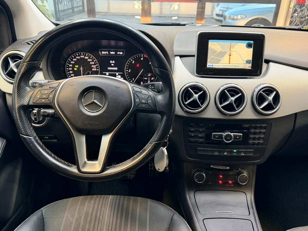 Mercedes-benz B 200 CDI Premium