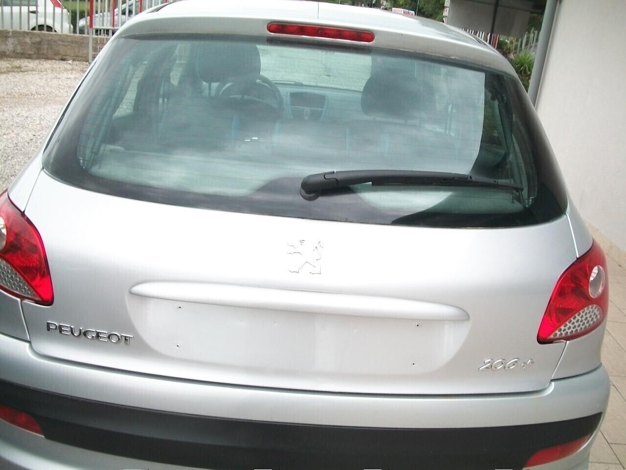 Peugeot 206 MODELLO PIU,, CC 1360 BENZINA EURO 05 SI NUOVI PATENTATI KM 119443 GARANZIA UN ANNO
