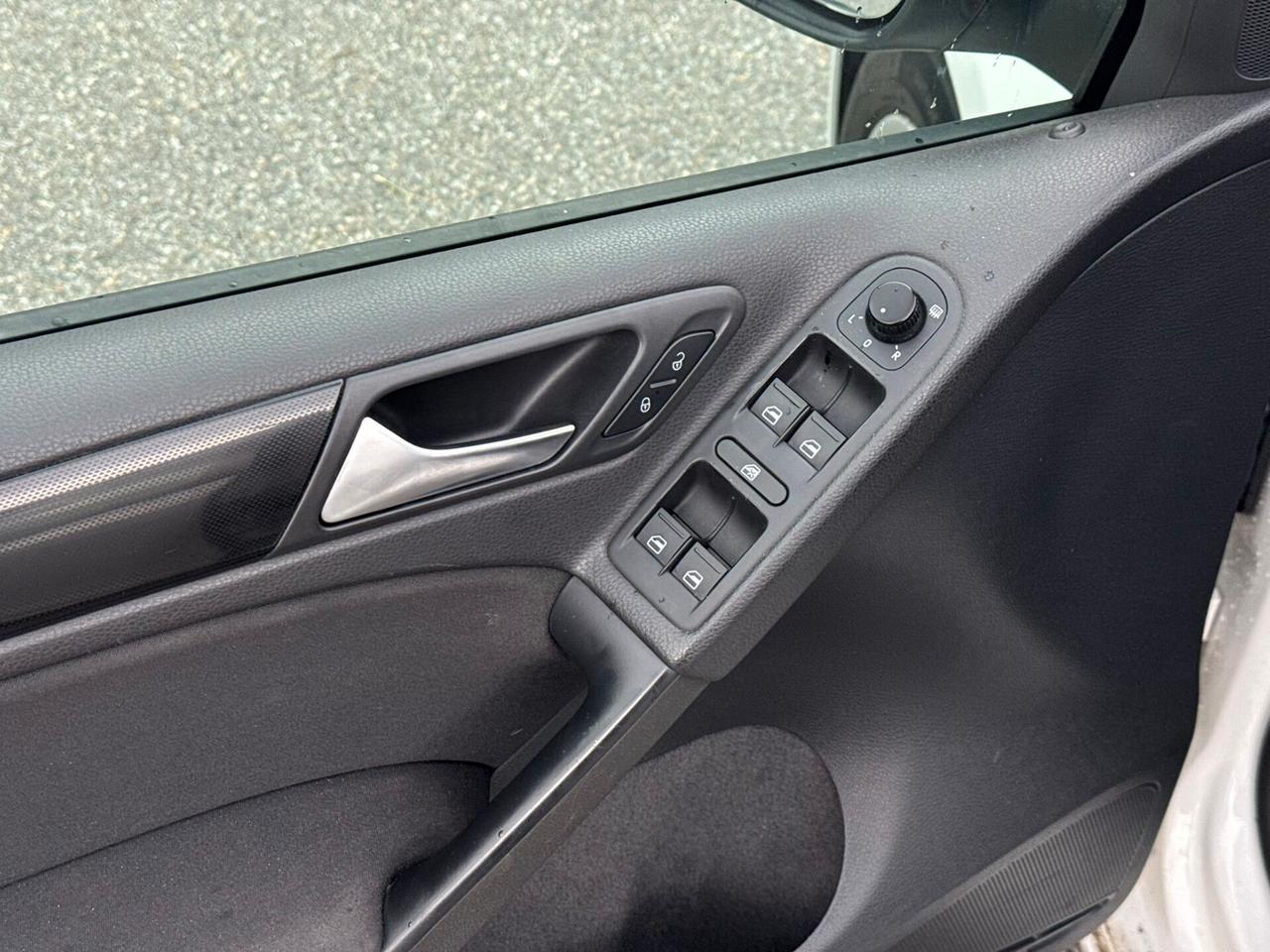 VOLKSWAGEN GOLF 1.6cc 105CV TDI NEOPATENTATI
