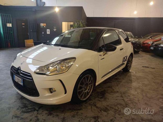 DS AUTOMOBILES DS 3 1.4 HDi 70 So Chic