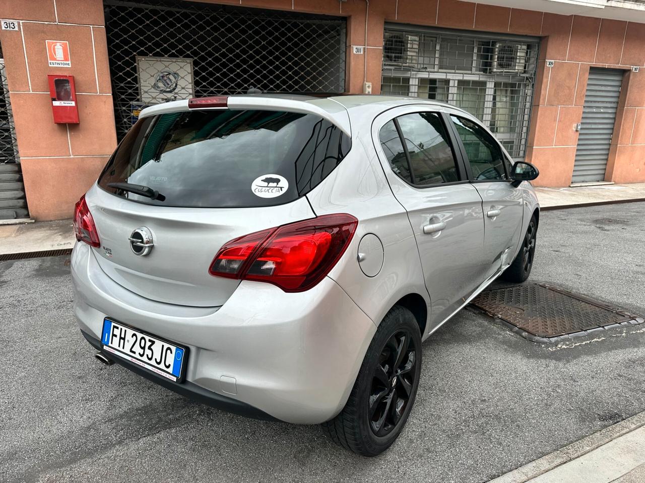 Opel Corsa 1.2 5 porte b-Color