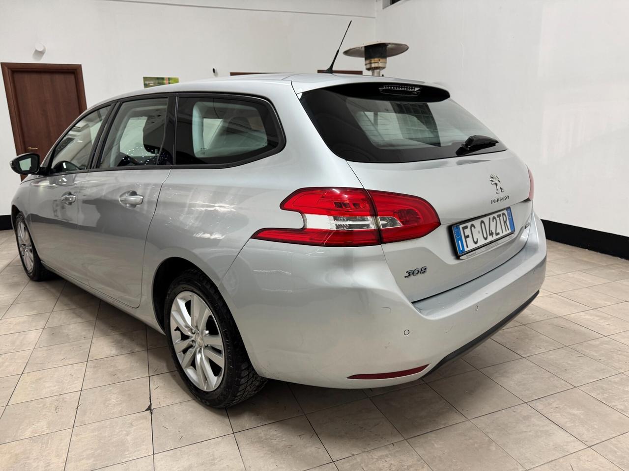 Peugeot 308 2016 BlueHDi 120 S&S SW Business