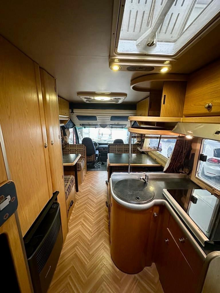 Laika Ecovip daily 2.8 7posti motorhome