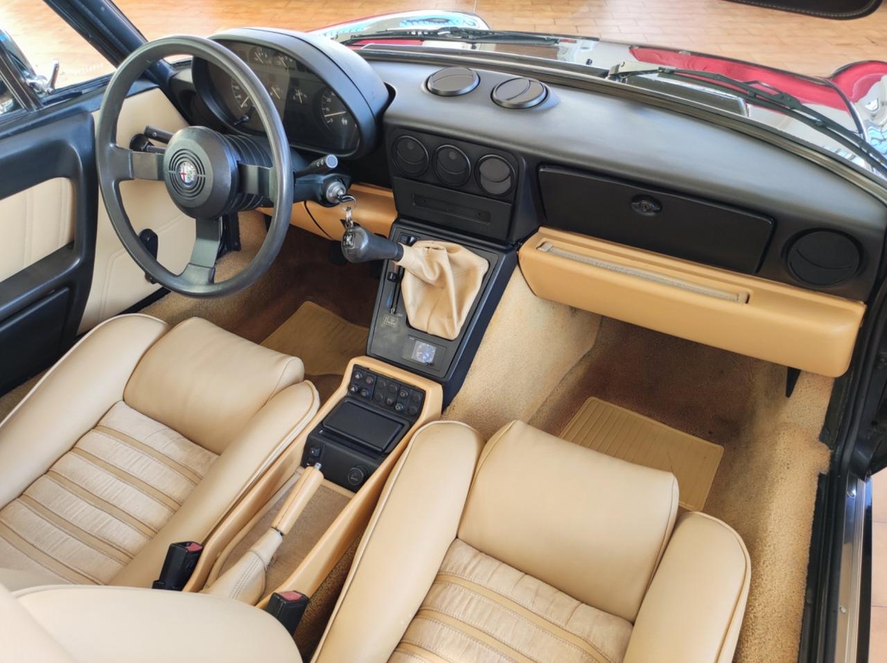 Alfa Romeo Spider 1.6