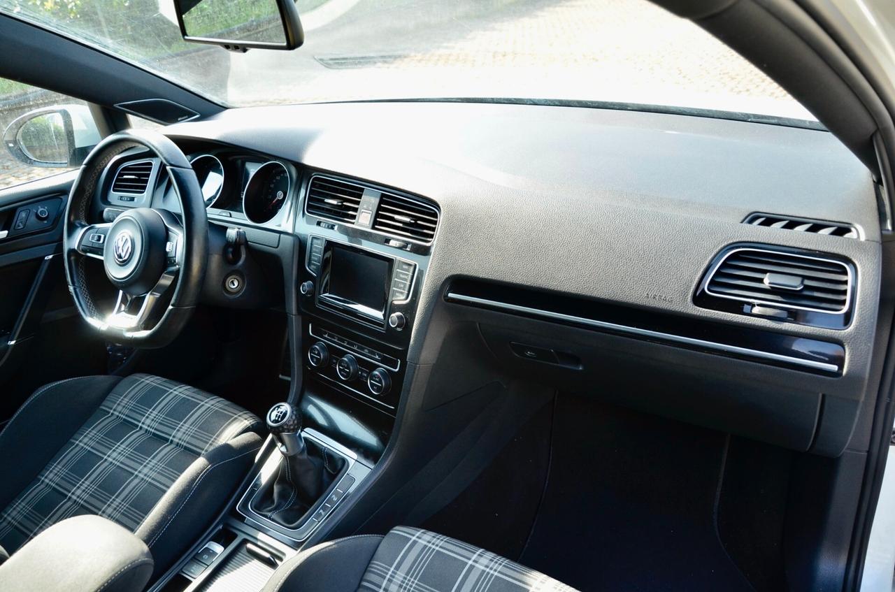 VOLKSWAGEN GOLF 5p 2.0 TDI GTD SPORT&SOUND 184cv, HI-FI DYNAUDIO, DRIVE MODE, XENO, 18", PERMUTE