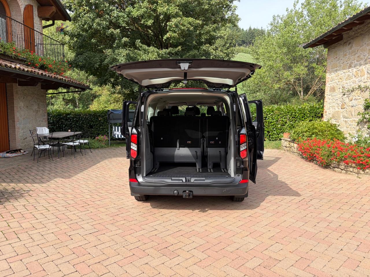 Ford Tourneo Custom Transit doppia cabina titanum 320 L2H1