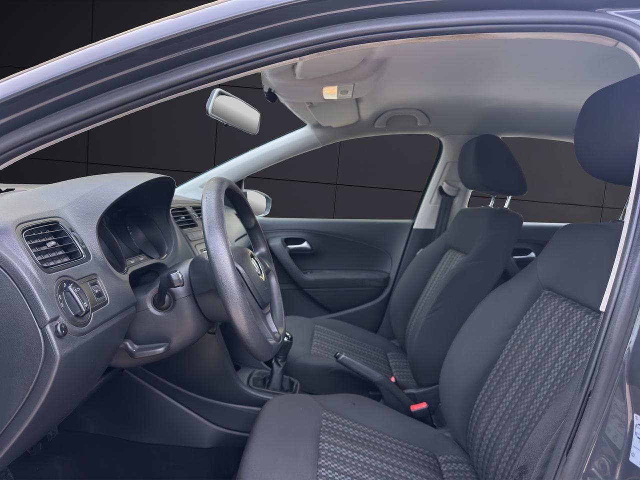 Volkswagen Polo 1.0 5p. Trendline UNIPROPRIETARIO-OK NEOPATENTATI