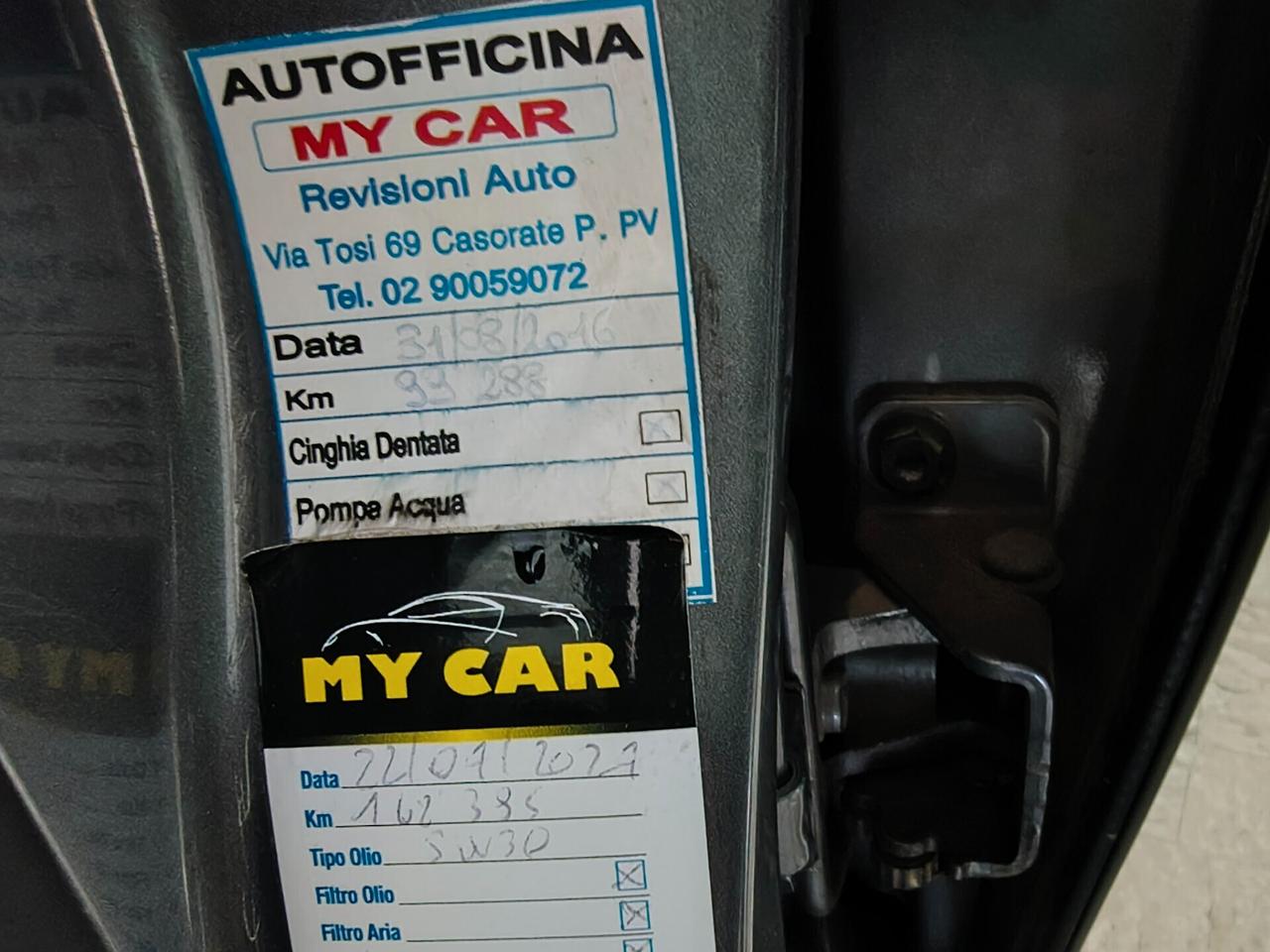 VOLKSWAGEN GOLF 1.6 TDI BUSINESS HIGHLINE