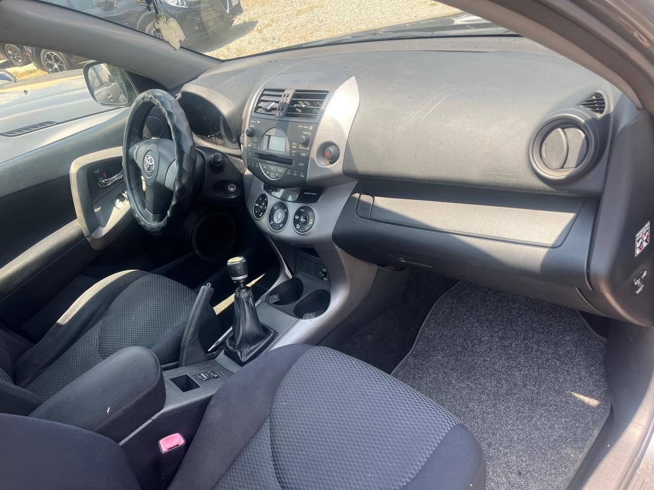 Toyota RAV 4 RAV4 2.2 D-4D 136 CV Luxury