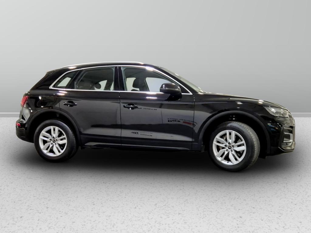 Audi Q5 40 2.0 tdi mhev Business quattro s tronic