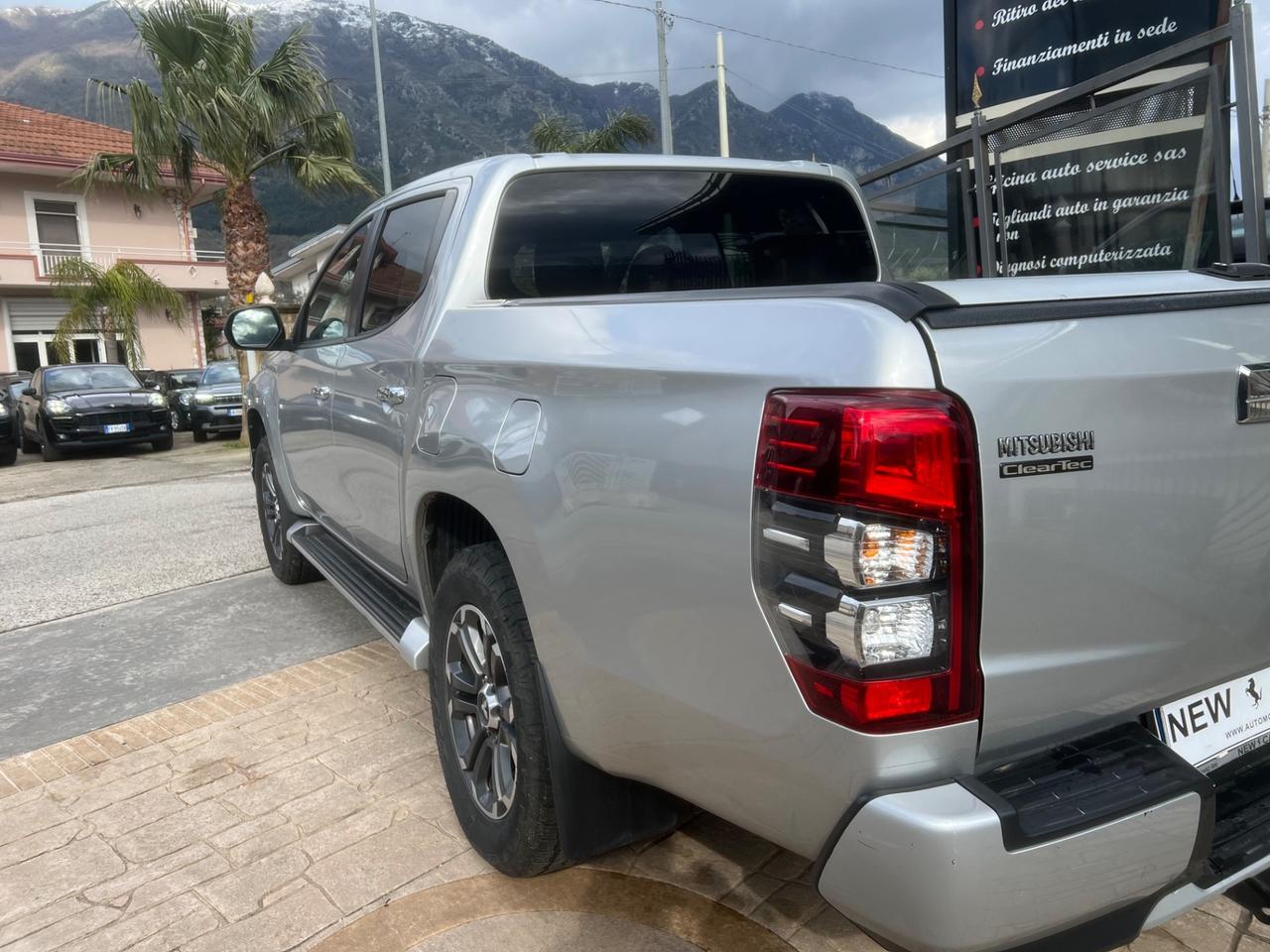 Mitsubishi L200 2.3 D Double Cab 4x4 Super Select Intense