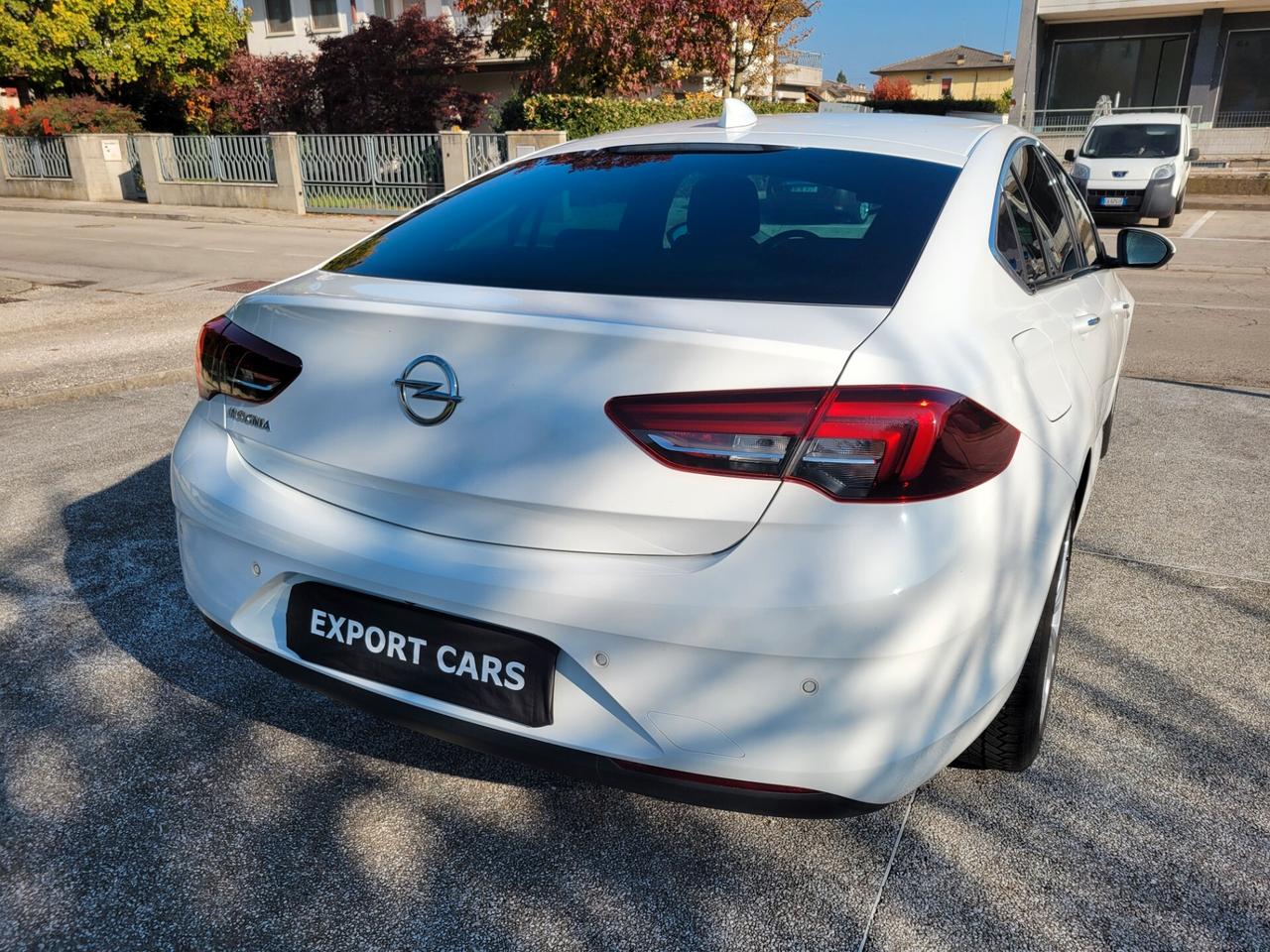 Opel Insignia 1.6 CDTI ecoTEC 136 CV Grand Sport Innovation