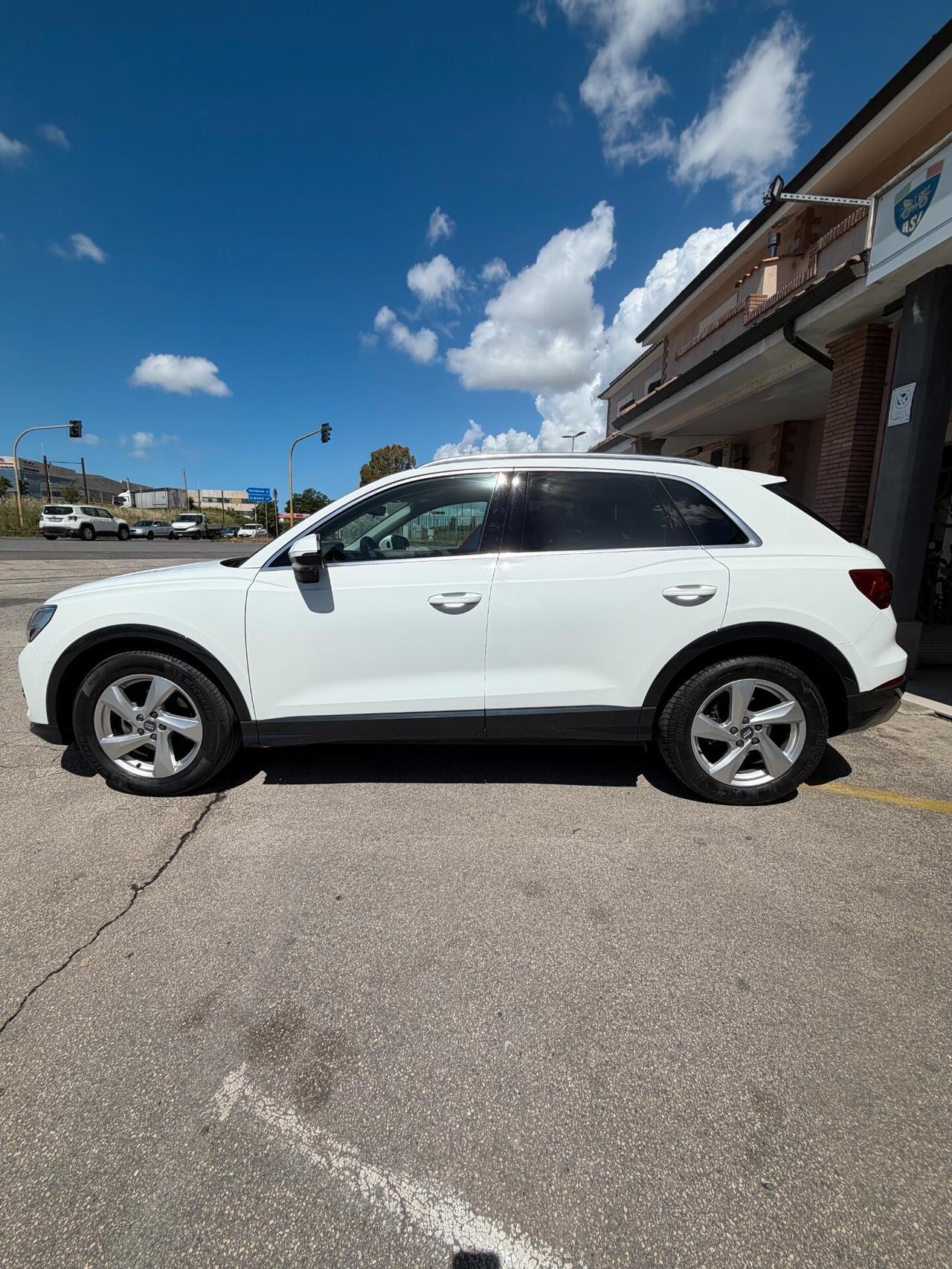 Audi Q3 35 TDI S tronic line edition