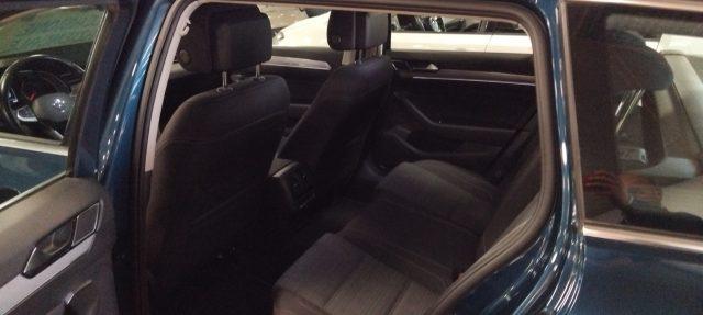 VOLKSWAGEN Passat VAR. 2.0 TDI DSG Business VIDEO LED