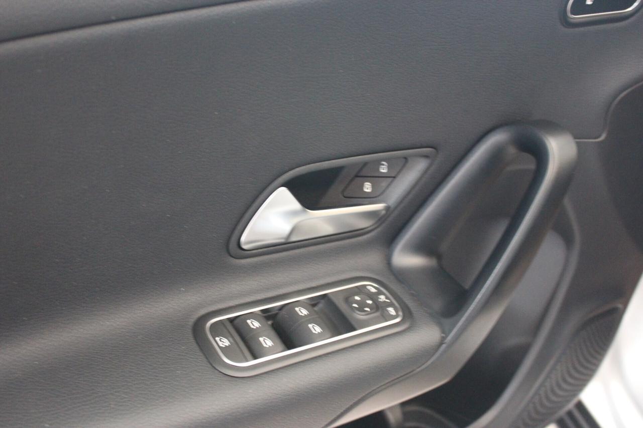 Mercedes-benz A 180 .
