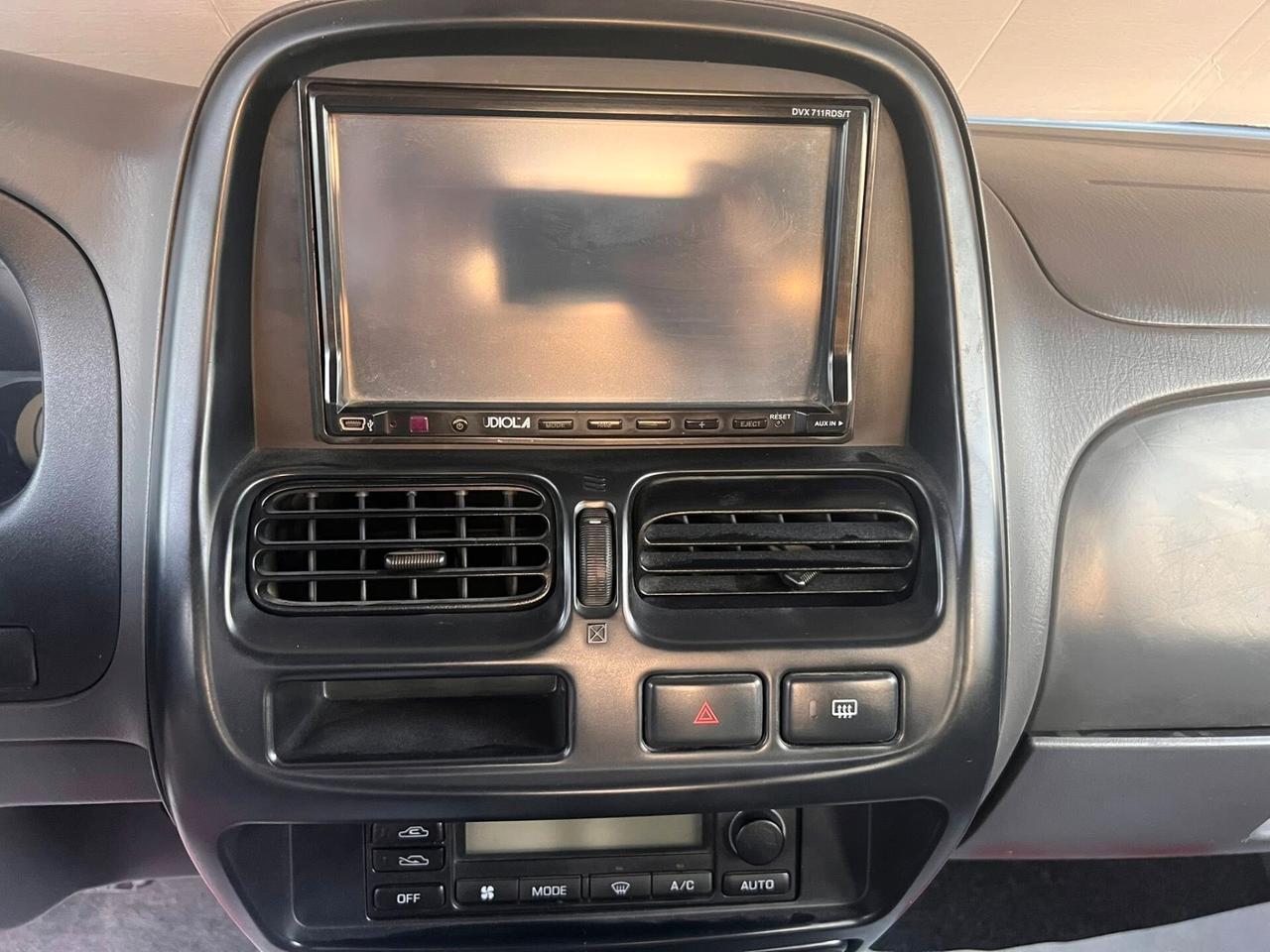 Nissan Navara 2.5 101cv Double cab