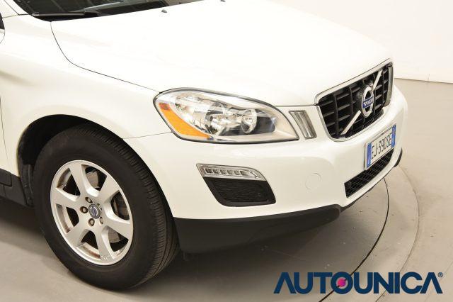 VOLVO XC60 2.0 DRIVe KINETIC TETTO