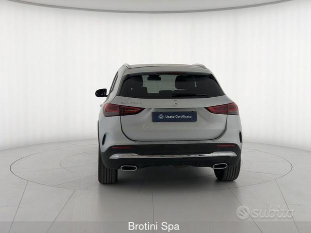 Mercedes-Benz GLA 200 d Automatic Business