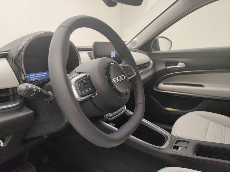 FIAT 600 IV 2023 1.2 hybrid La Prima 100cv auto