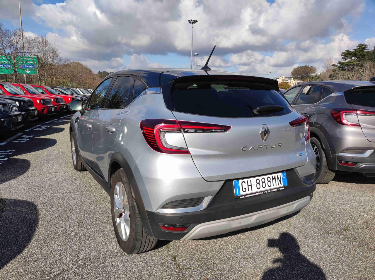 RENAULT Captur II 2019 - Captur 1.6 E-Tech hybrid Intens 145cv auto