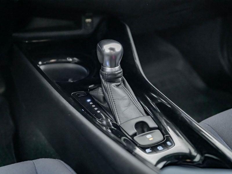 Toyota C-HR C-HR 1.8 Hybrid E-CVT Style