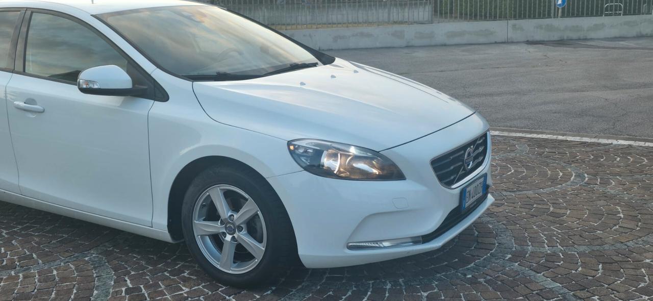 Volvo V40 D4 Summum