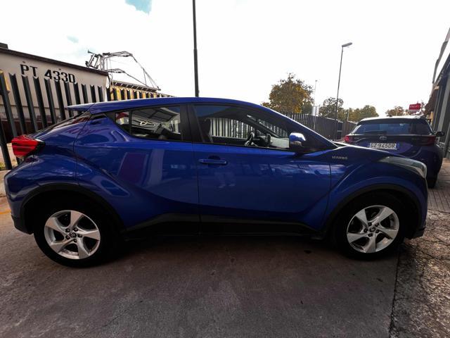 TOYOTA C-HR 1.8 Hybrid E-CVT Active
